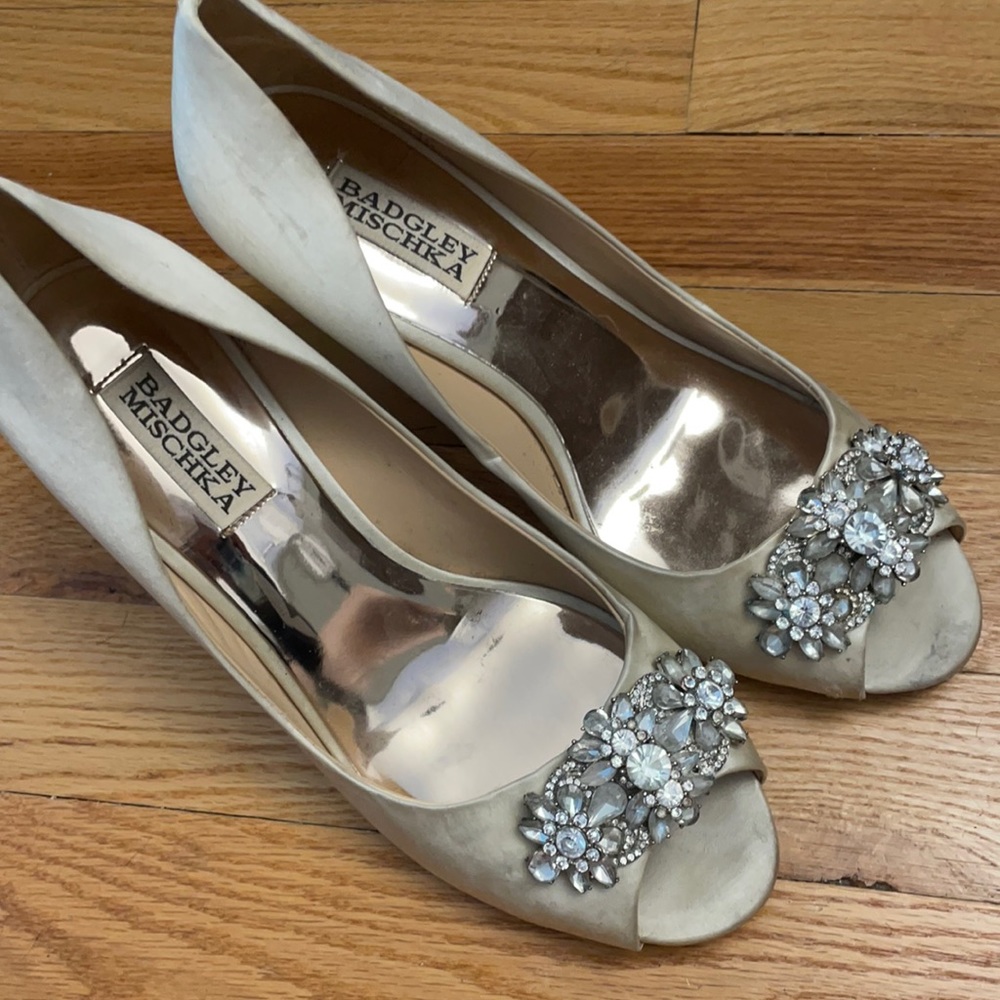 COPY - Stunning wedges